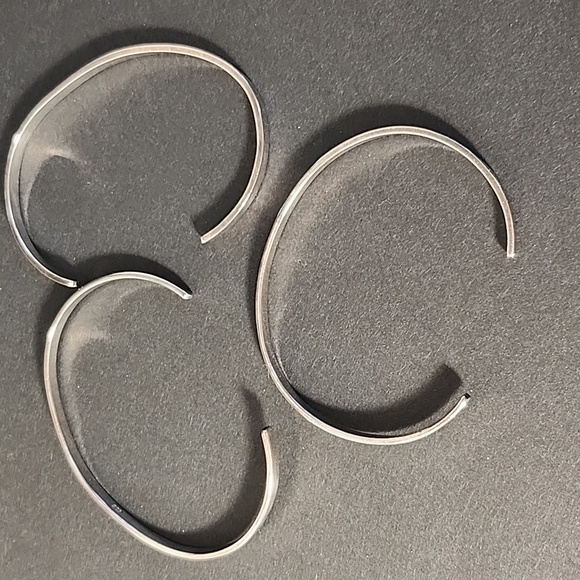 Three silverplated open bracelets - "Joy"- "Live, Love, Laugh" - "Peace" - Picture 9 of 13